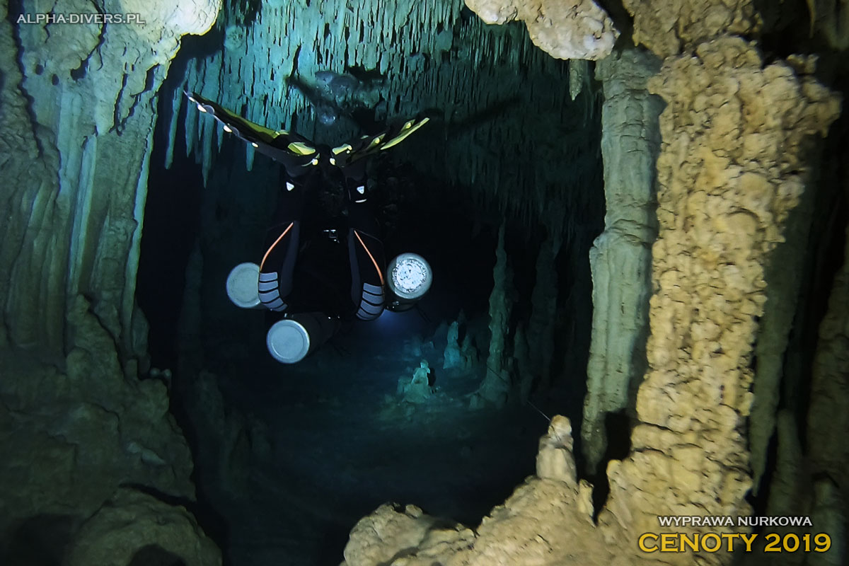 kurs nurkowania jaskiniowego w meksyku nurkowanie jaskiniowe cenoty alpha-divers sidemount