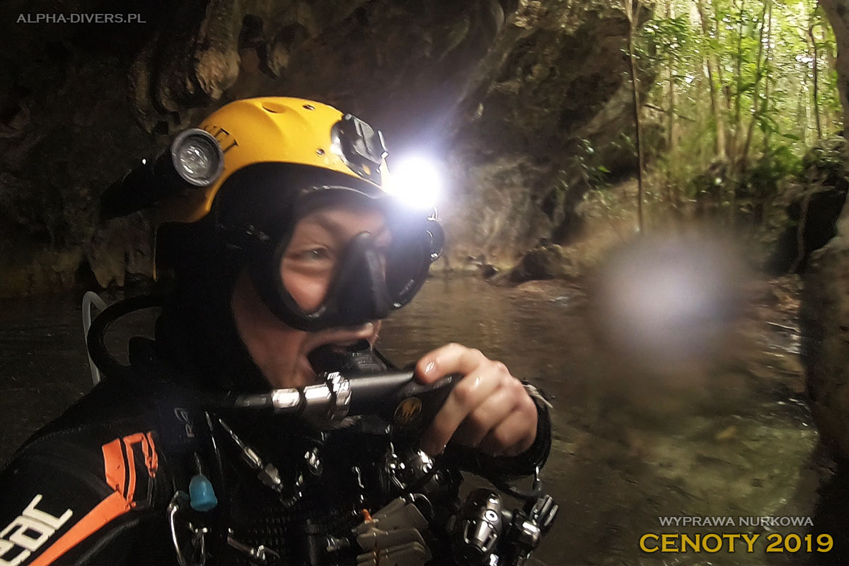 cenoty meksyk nurkowanie jaskiniowe alpha-divers wyprawy wyjazdy nurkowe kursy nurkowania jaskiniowego w meksyku przemek trzesniowski